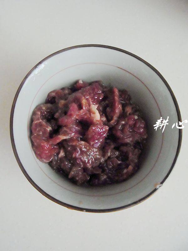 牛肉阳春面步骤2