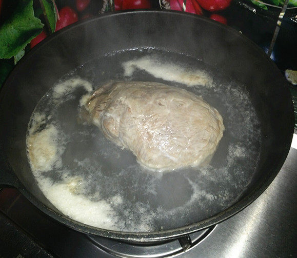 卤干切牛肉步骤2