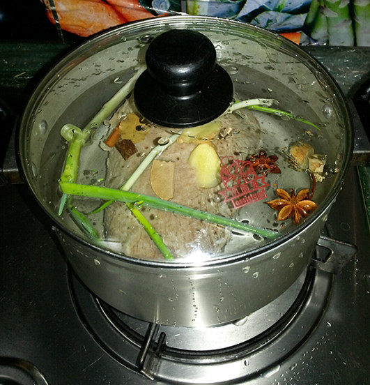 卤干切牛肉步骤4
