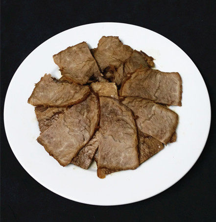 卤干切牛肉步骤20