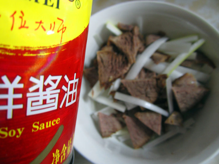 葱丝拌牛肉步骤7