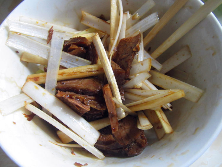 葱丝拌牛肉步骤9