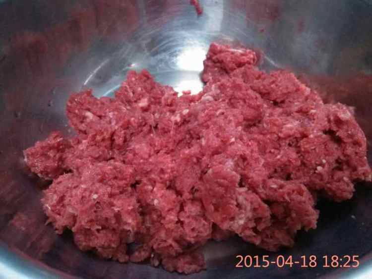 芹菜牛肉包步骤3