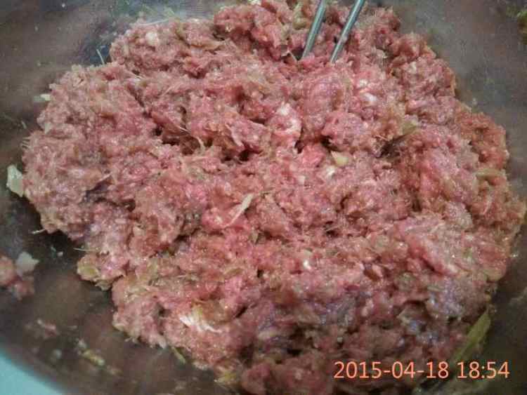 芹菜牛肉包步骤6