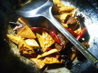 豆腐干烧牛肉步骤15