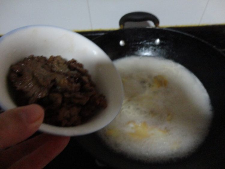 牛肉菠菜面步骤4