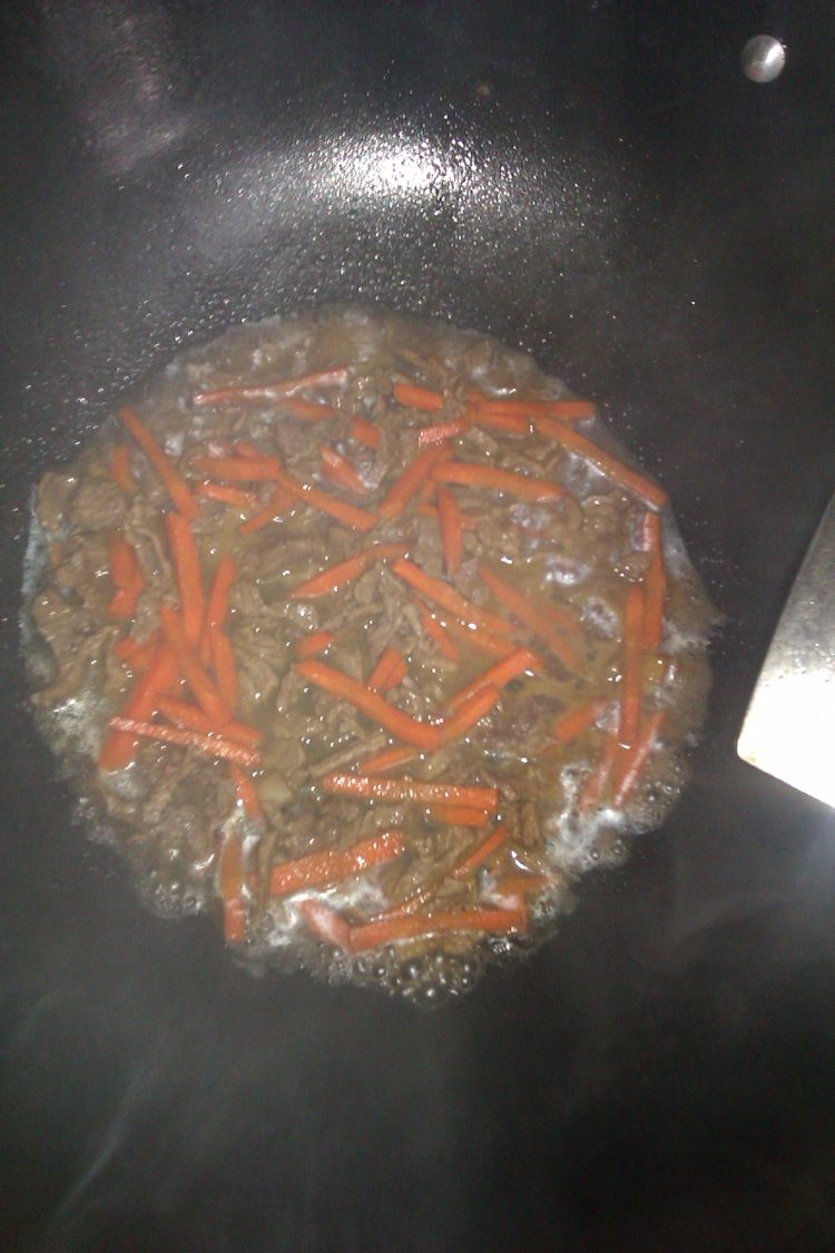 胡萝卜菠萝牛肉步骤7