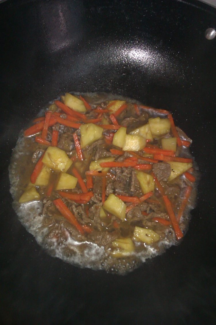胡萝卜菠萝牛肉步骤8
