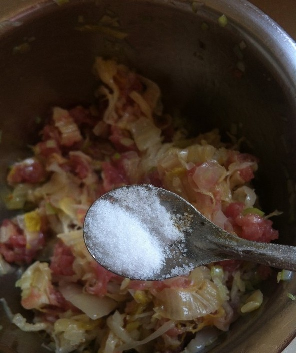 酸菜牛肉包子步骤4
