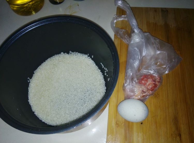 牛肉皮蛋粥步骤1
