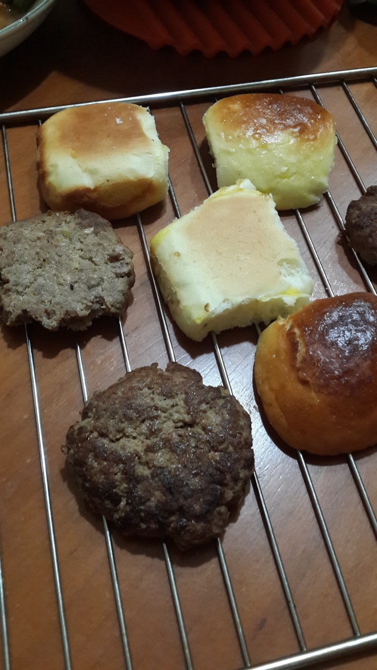 自制牛肉汉堡步骤5