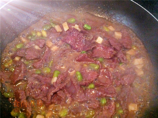 牛肉毛豆南瓜盅步骤13