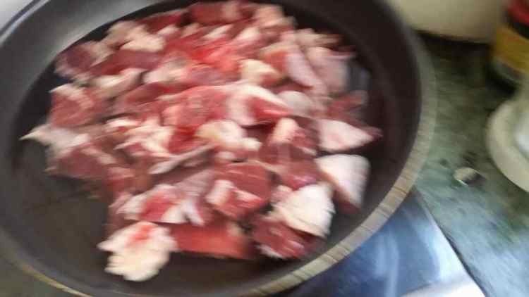 蕃茄牛肉步骤1