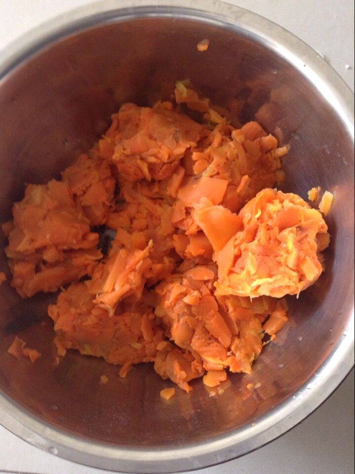 胡萝卜牛肉水饺步骤6