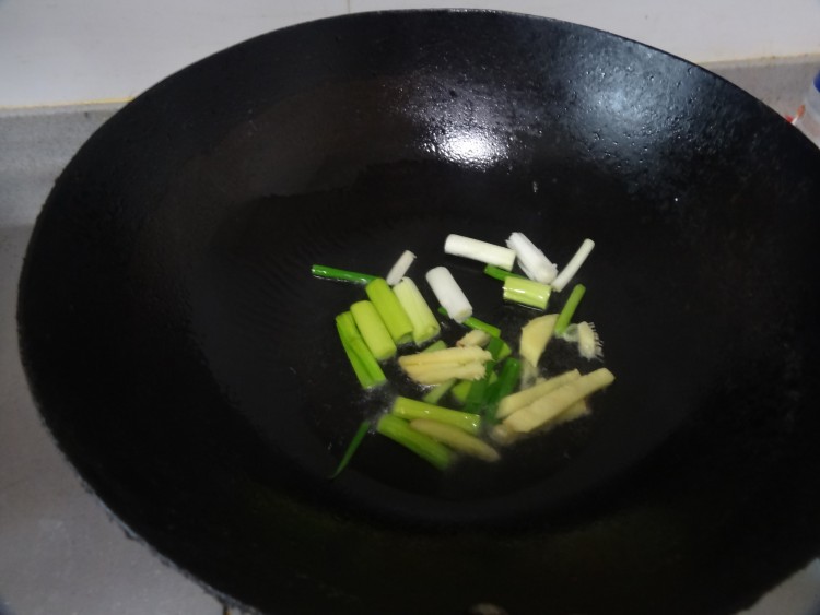 白萝卜烩牛肉步骤6