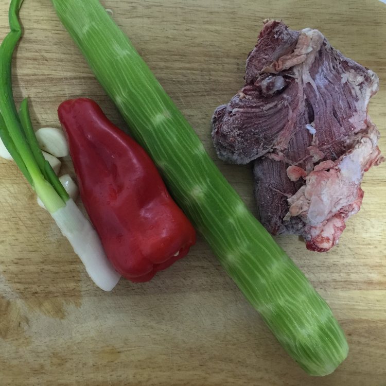 莴笋牛肉丝步骤1