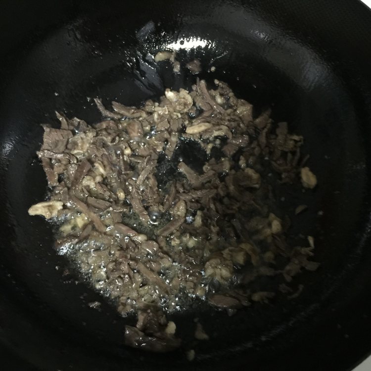 莴笋牛肉丝步骤7