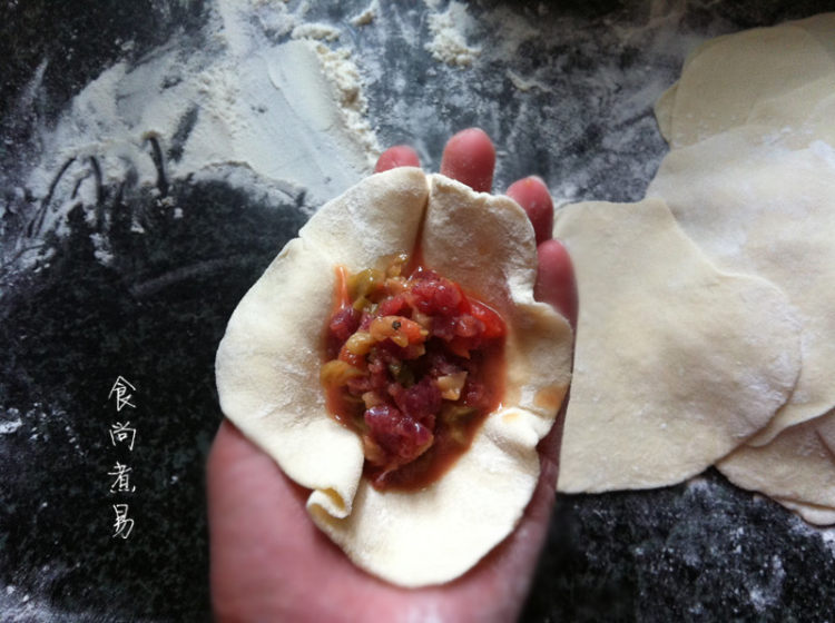 牛肉榨菜番茄汤包步骤17