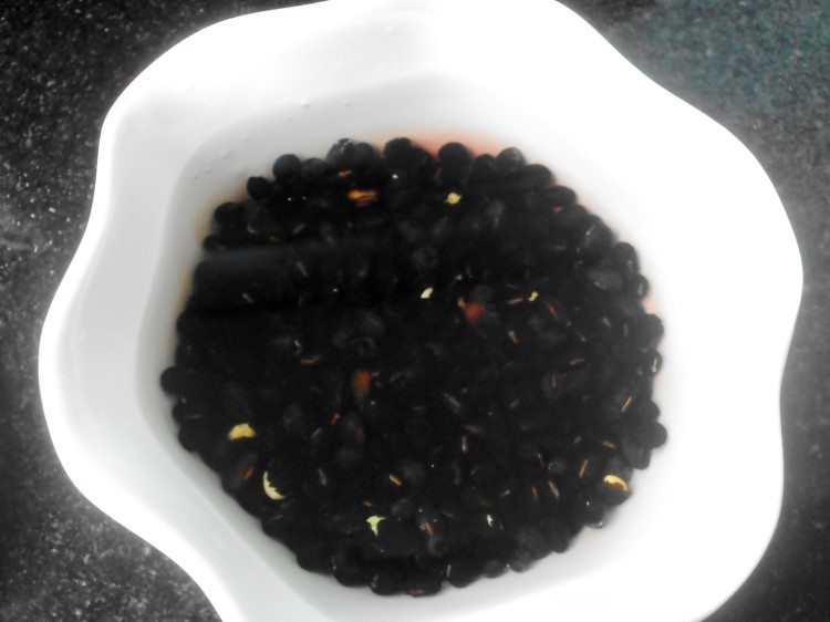 黑豆黄芪牛肉汤步骤2