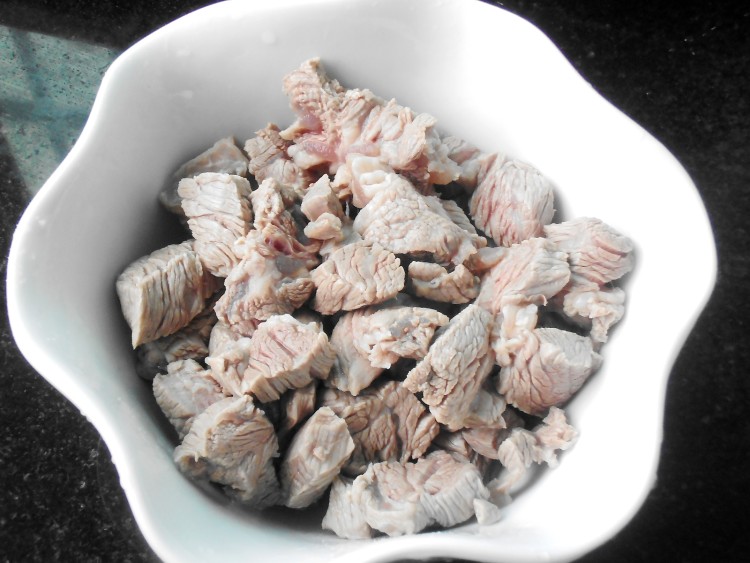 黑豆黄芪牛肉汤步骤5