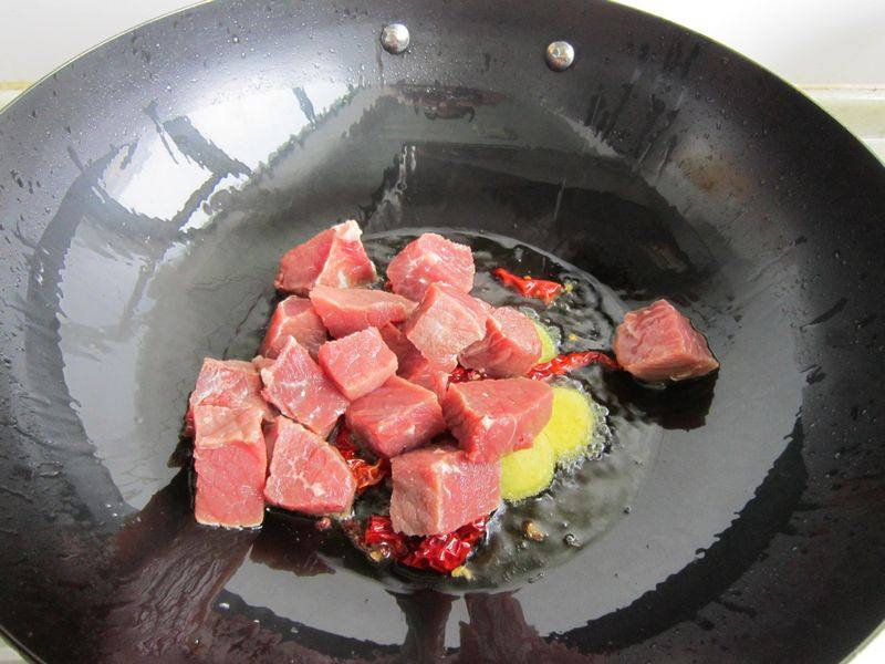 胡萝卜干豇豆炖牛肉步骤7