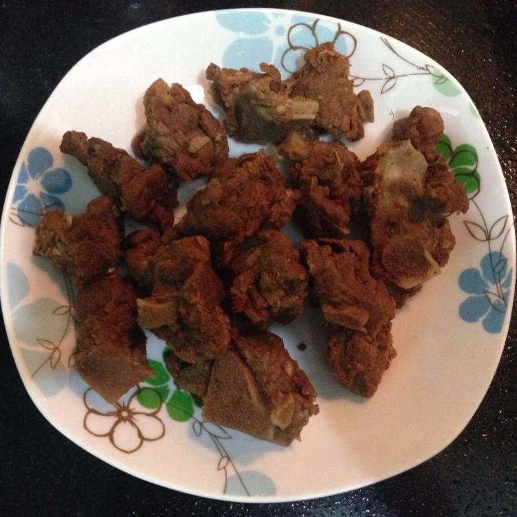 花菜焖牛肉步骤1