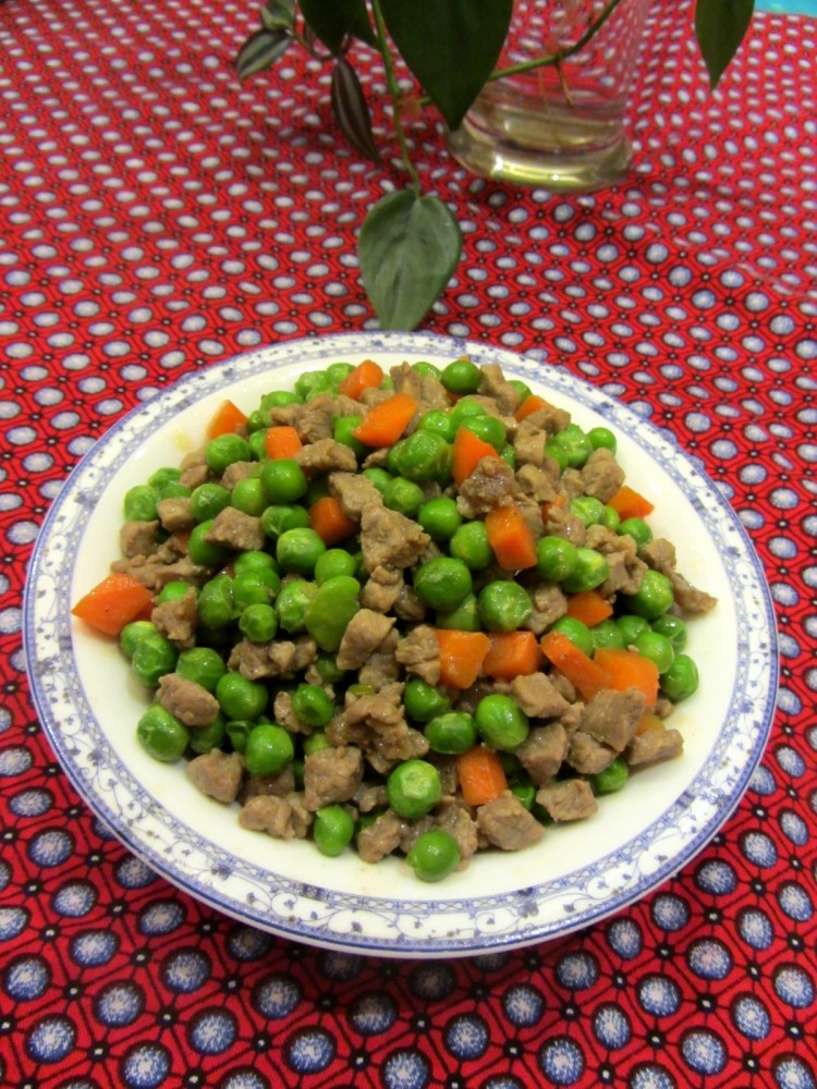 豌豆炒牛肉丁步骤12