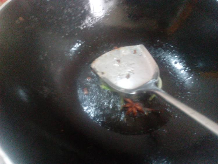香辣牛肉粒面步骤3