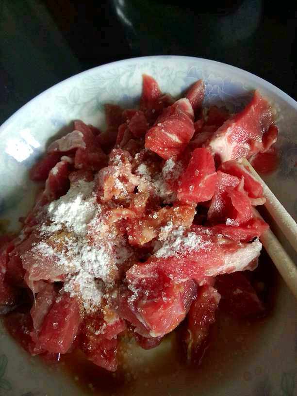 尖椒炒牛肉步骤3