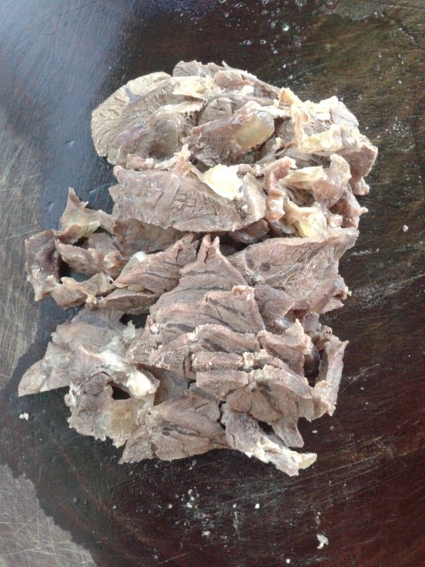 红萝卜炒牛肉步骤1
