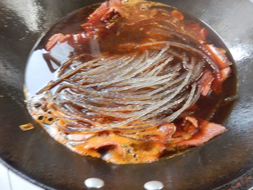 白菜牛肉炖粉条步骤9