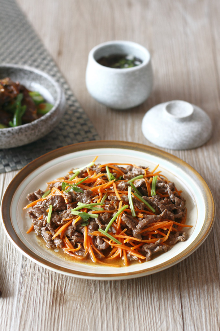 胡萝卜炒牛肉丝步骤5