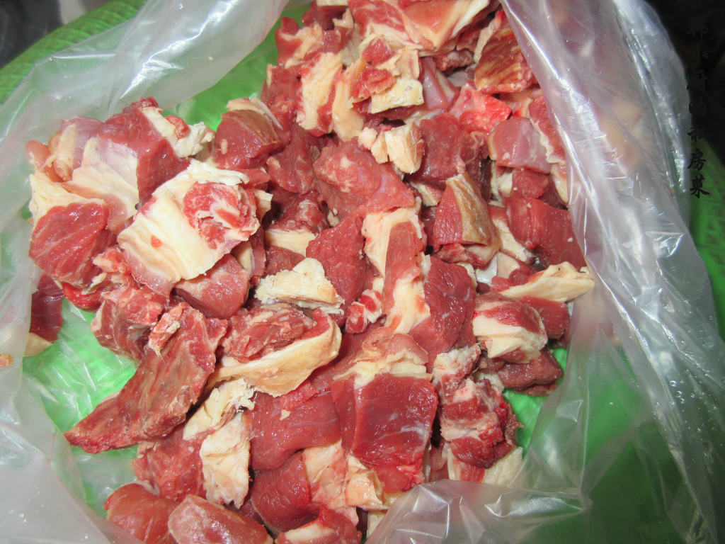 萝卜烧牛肉步骤1