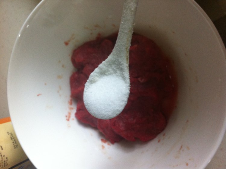 洋葱牛肉锅贴步骤4
