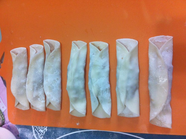 洋葱牛肉锅贴步骤13