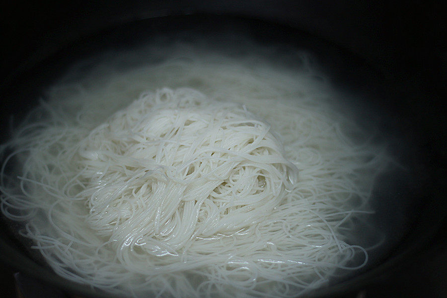 咖喱牛肉炒米粉步骤2