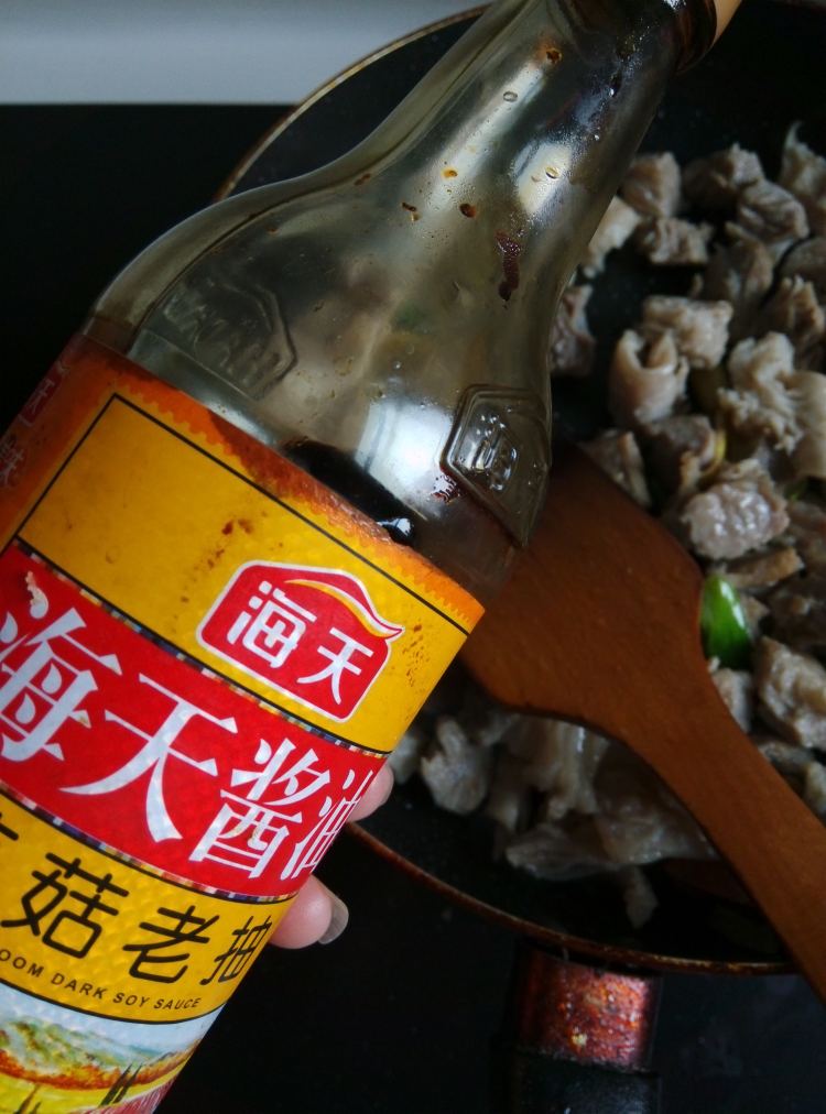 胡萝卜牛腩砂锅煲步骤7