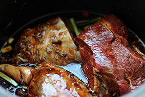 家常酱牛肉步骤6