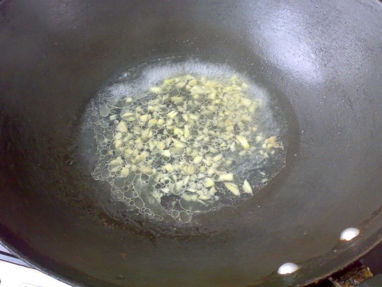 牛肉姜汤烩芥兰步骤5