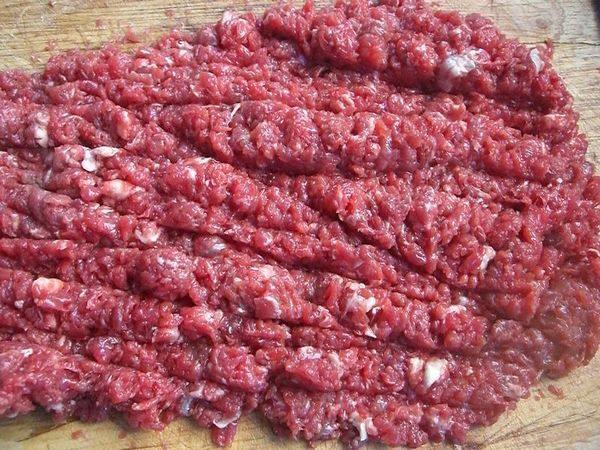 五香牛肉粒步骤2