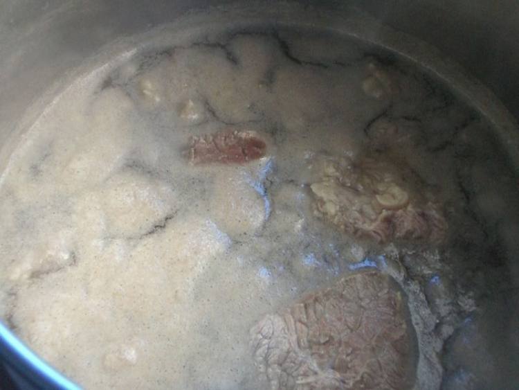 玉米莲藕炖牛肉步骤3