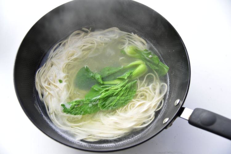 私房牛肉面步骤12
