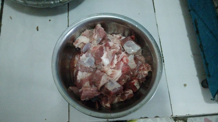 胡萝卜牛肉煲步骤1