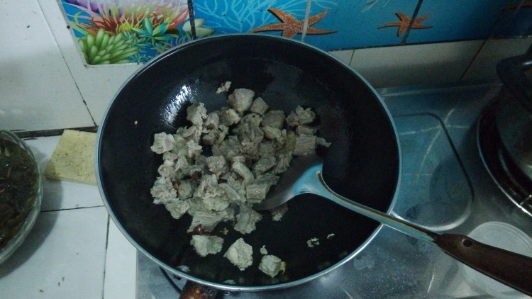 胡萝卜牛肉煲步骤5