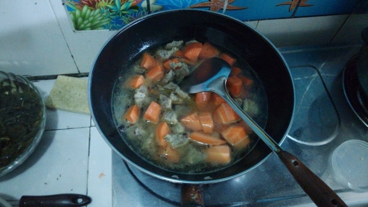 胡萝卜牛肉煲步骤7