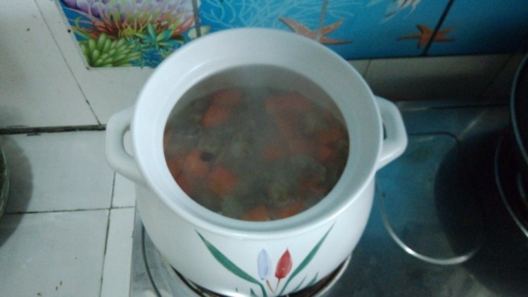 胡萝卜牛肉煲步骤10