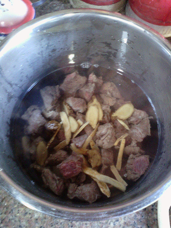 黄芪牛肉汤步骤4