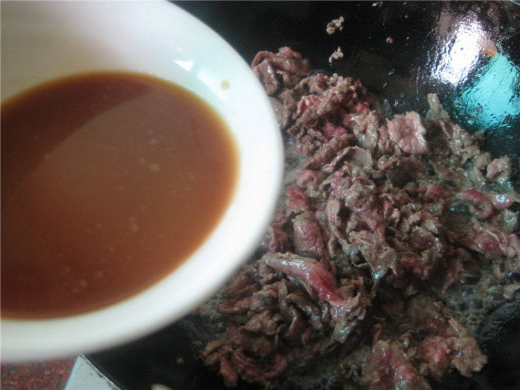 牛肉炒西芹步骤10