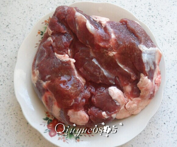 家常炖牛肉步骤3
