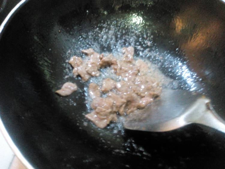 黄瓜炒牛肉步骤6